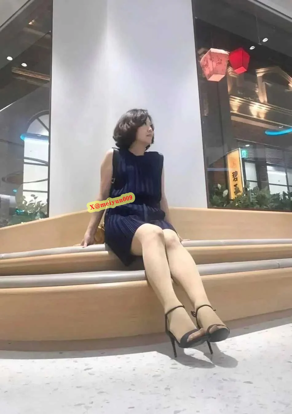 当初我自云云人海之中独独看到你，如今我再将你好好的还回人海里。 https://t.co/nlXAy8CLll