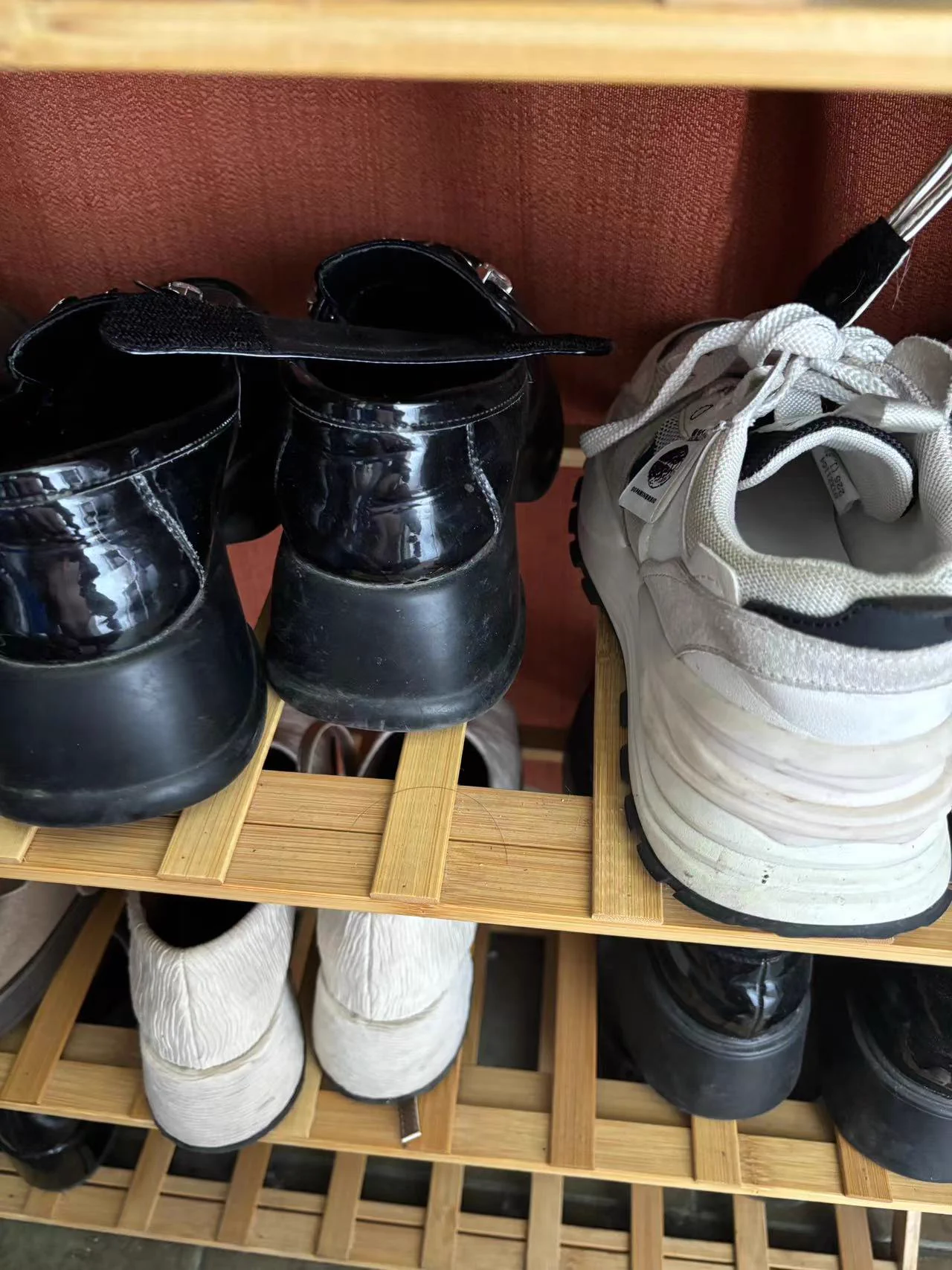 028地区，四川成都同好投稿，分享女朋友的鞋袜、原味内衣内裤，成都本地可上门保养，可交流互换扫楼点位。同城有意向的同好，可私信我获取联系方式，拒绝白嫖！ https://t.co/GNHCo3mPeI
