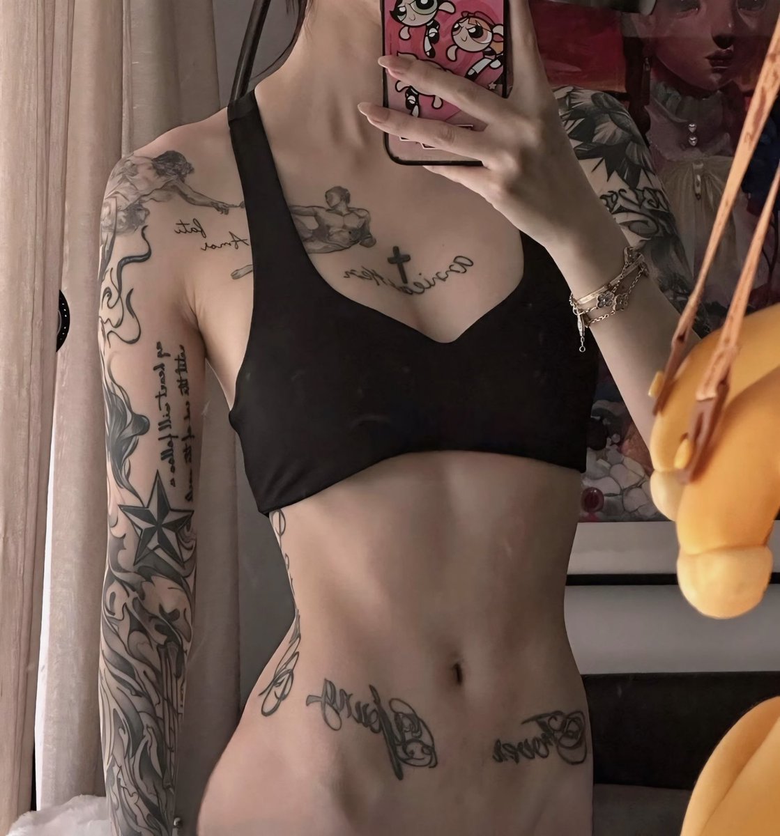 我需要夸夸团 https://t.co/VzsUvJteRj