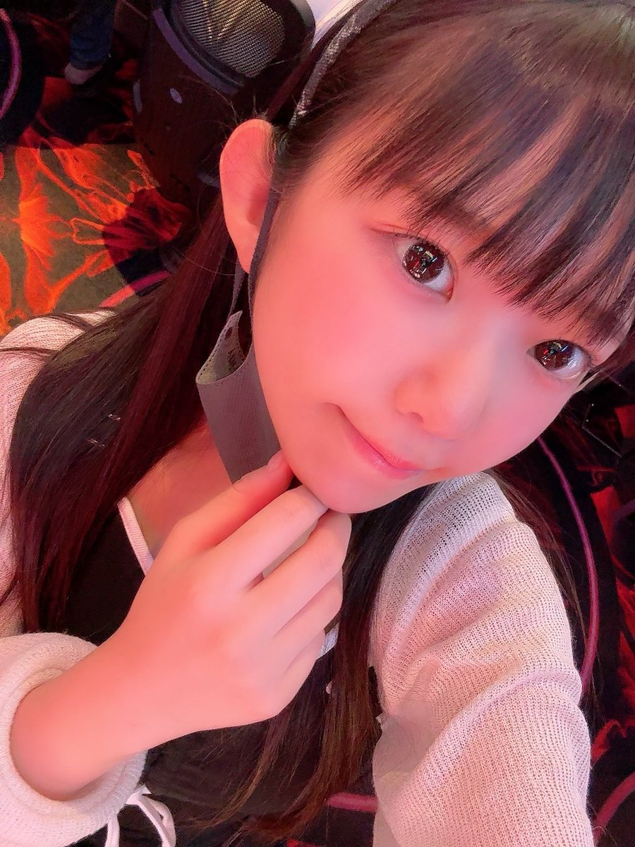 端っこ北斗打ってます！！🍒
派手なマントだなぁ🥹笑

#pr https://t.co/U5wfqKoVCp