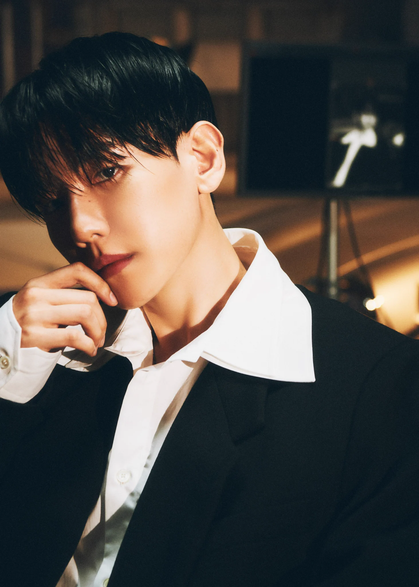 Concept Photo | Hello Ver. 백현 (BAEKHYUN)'Hello, World - The 4th Mini Album'2024.09.06 6PM (KST) #백현 #BAEKHYUN #HelloWorld https://t.co/oIa4uZWBPZ
