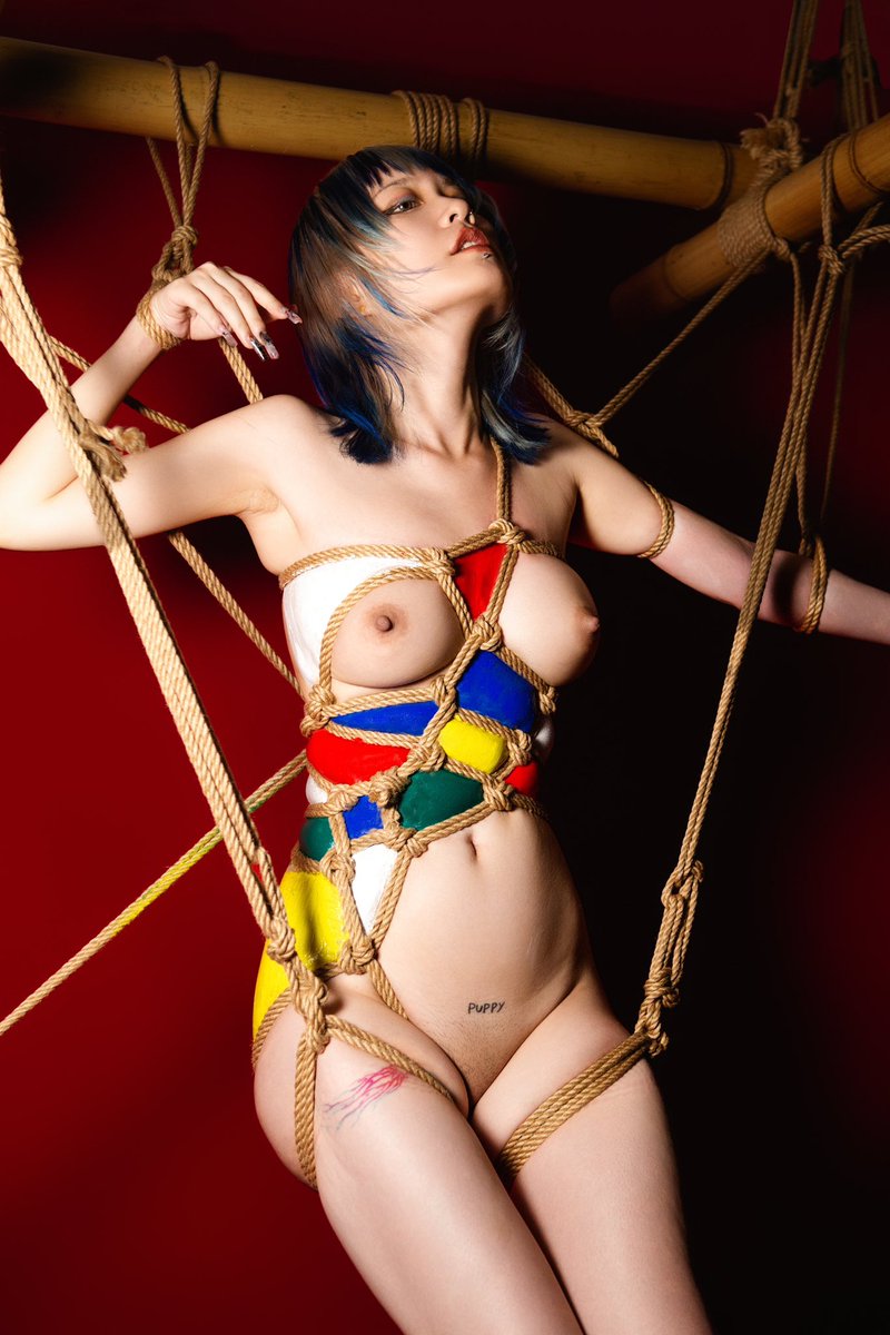 彩色玻璃

@Mosaiccat1 with @Vasileva1122 https://t.co/vB2IN88m6g