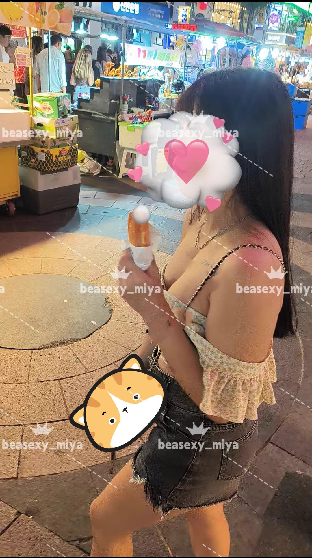 來自星星的你來自台灣的米亞😜圓圓奶油起司餅超好吃換成條狀的會更棒🤤出國無罩日，大方的讓路人意淫看著我好害羞🫣老公也不知道在興奮什麼😆😆😆#出國伴遊趣#無罩好放鬆#帥歐巴好養眼#單女 https://t.co/Pkm0oDBcUg