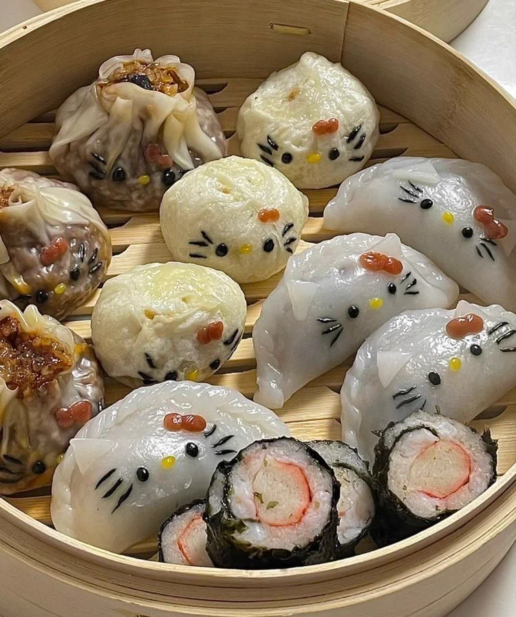 hello kitty dumplings https://t.co/vICcPA7MVX