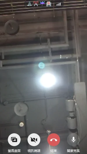 燈都變得曖昧........ https://t.co/c0KlBGEtKj