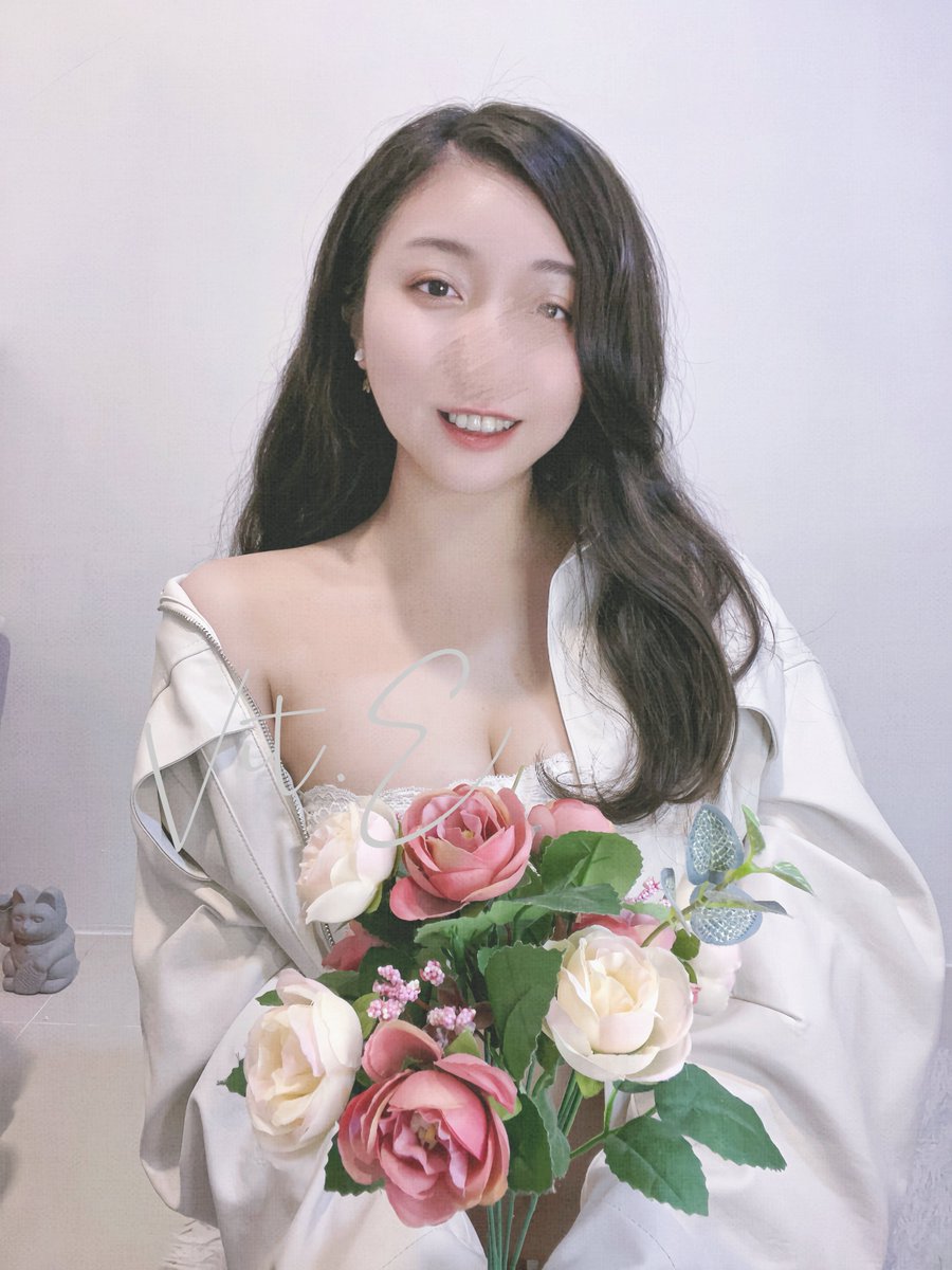 七夕情人節快樂🌹

願我們都能好好學會珍愛自己
成為自己最好的靈魂伴侶💓

#七夕 

還沒學會也沒關係
今天我就是你的一日情人(o´艸`) https://t.co/Ri3ALGzt6l