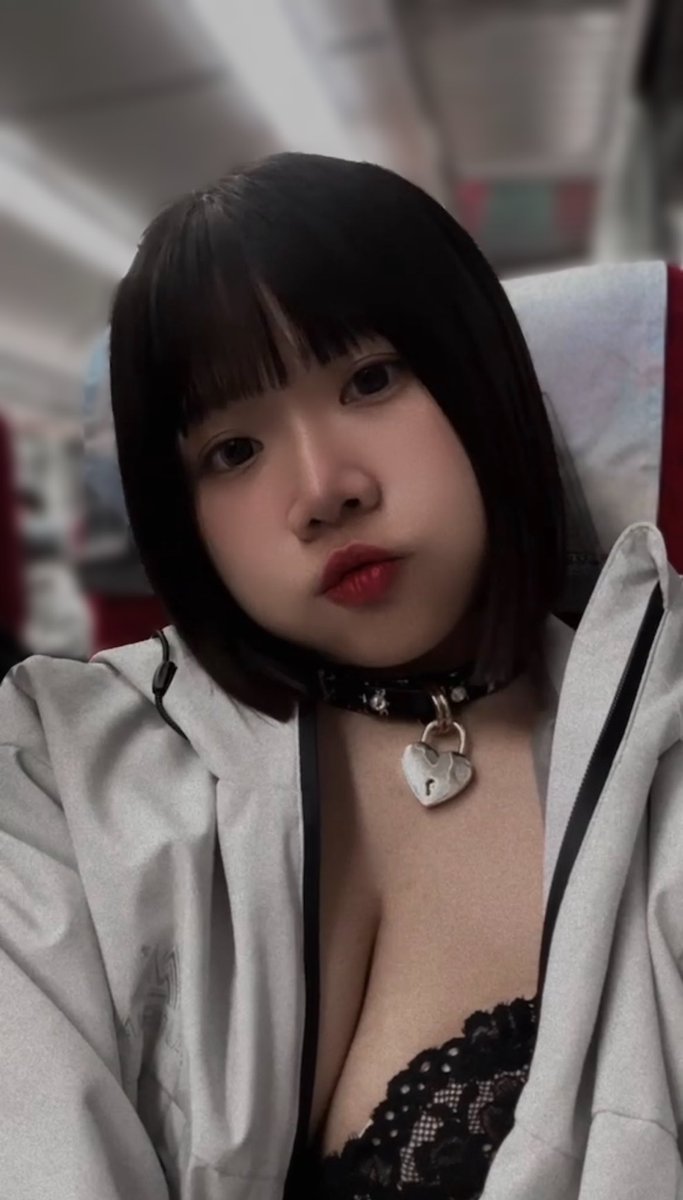 祝大家情人節快樂
祝福你們都有人騎 🥵❤️ https://t.co/UuFlifXq9o