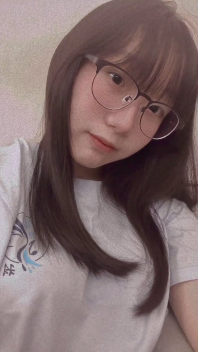 【网友投稿 No.1017】高中眼镜同学 #眼镜娘 #眼镜妹 #投稿 #反差 #投稿曝光 #女友 #女友分享 #女友系列 #女同学 #女同事 https://t.co/gOp6YAxfqN