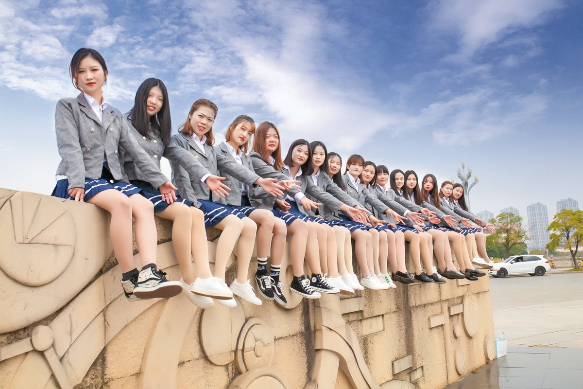 毕业小姐姐写真[88P+471M] #眼镜娘 #眼镜妹 #毕业照 #女大学生 #写真 
No.081825 预览全套尺度看置顶或私信 投稿：@007share 
眼镜娘圈子：https://t.co/VSeJDJ4Yn7 https://t.co/ms1UquDNht