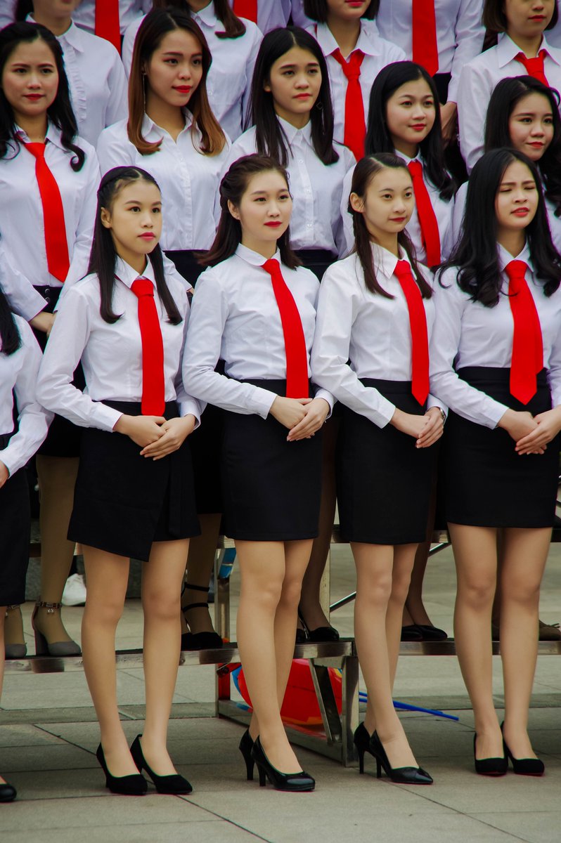 毕业小姐姐写真[70P+148M] #眼镜娘 #眼镜妹 #毕业照 #女大学生 #写真 
No.082619 预览全套尺度看置顶或私信 投稿：@007share 
眼镜娘圈子：https://t.co/VSeJDJ4Yn7 https://t.co/fwnvZYGi9M