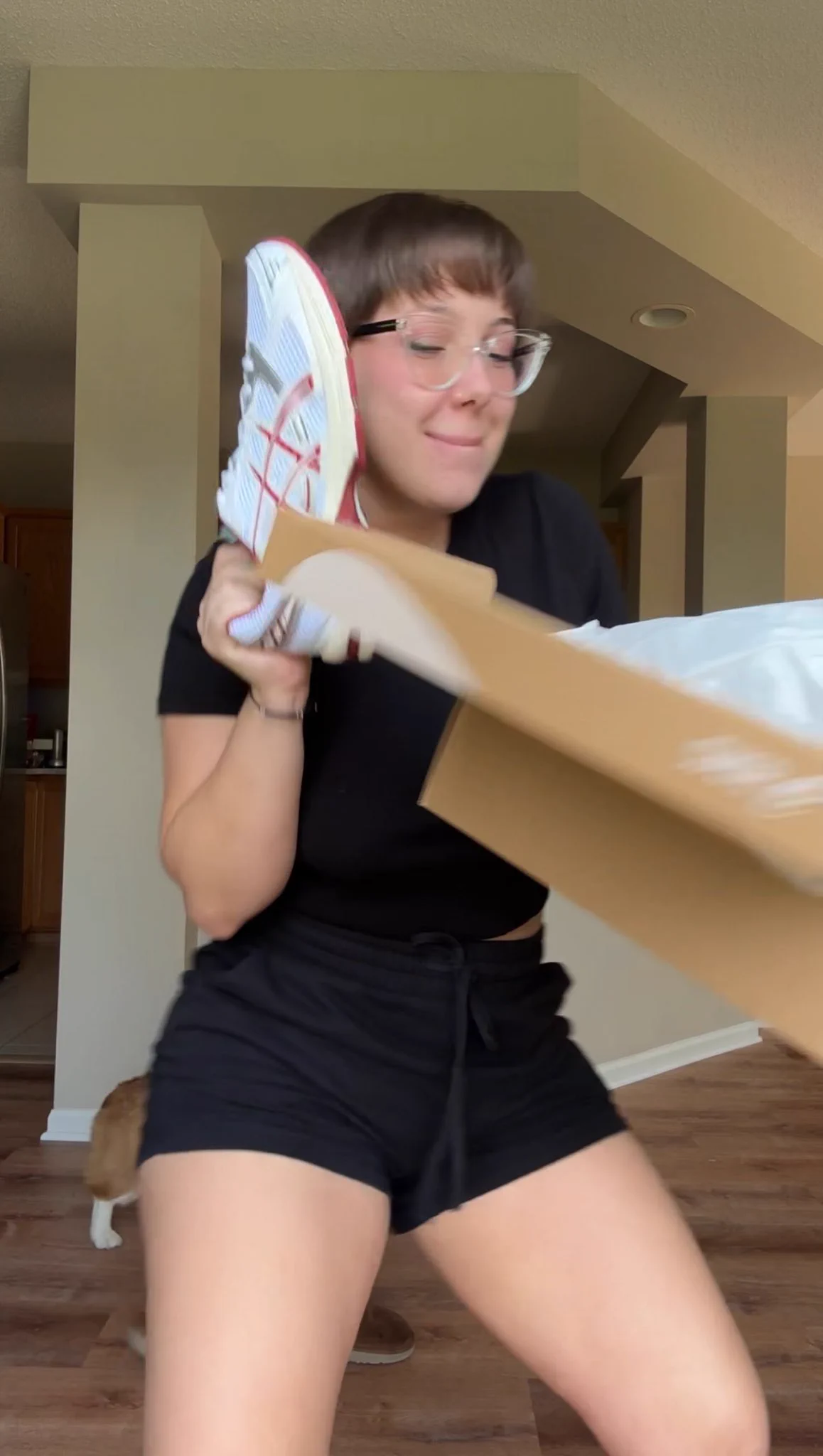 New kicksss 👟♥️ https://t.co/Mkmj3yIHEg
