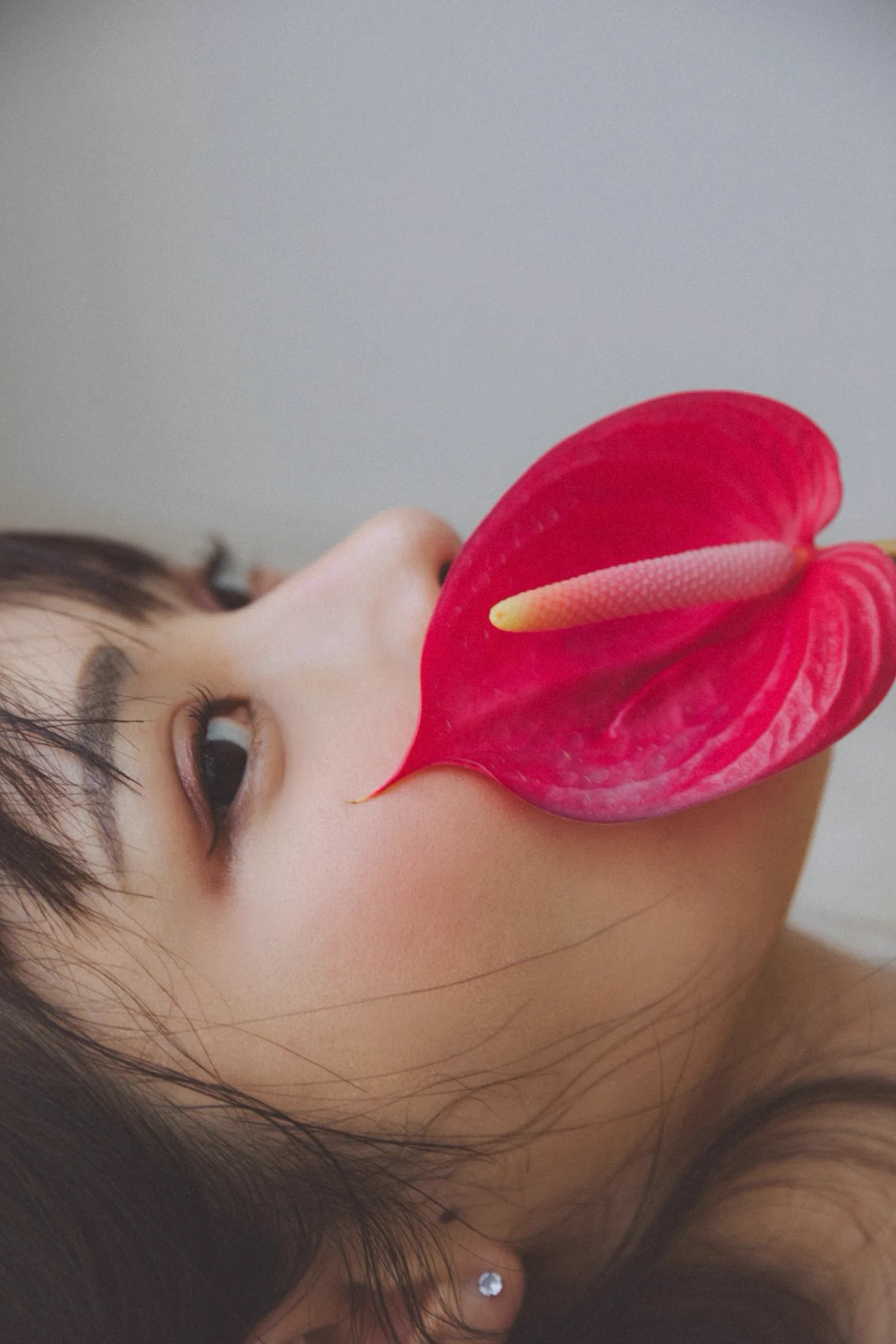 おはようございます🌺もうお誕生日の写真集は見てくれましたか？ https://t.co/1g17fMnyOu