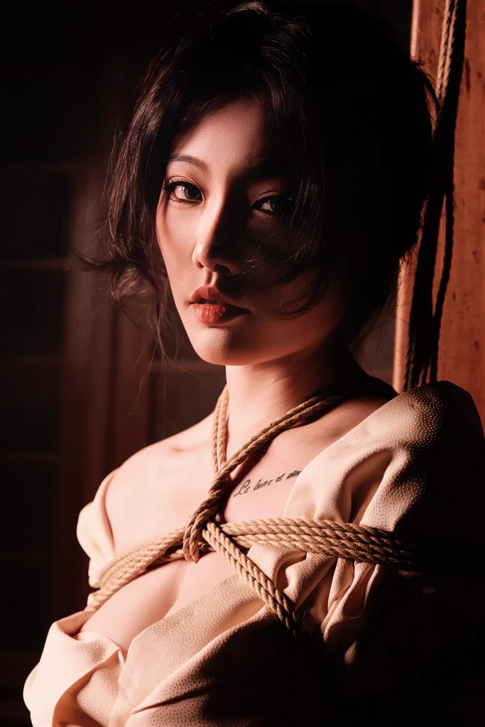 迫于无奈，旧图新发。

🕸️：@Nietzsche_Cn 
👩🏻：@taoliangazhai 
📷：@CriptoC40869 https://t.co/JJzHF0AT60