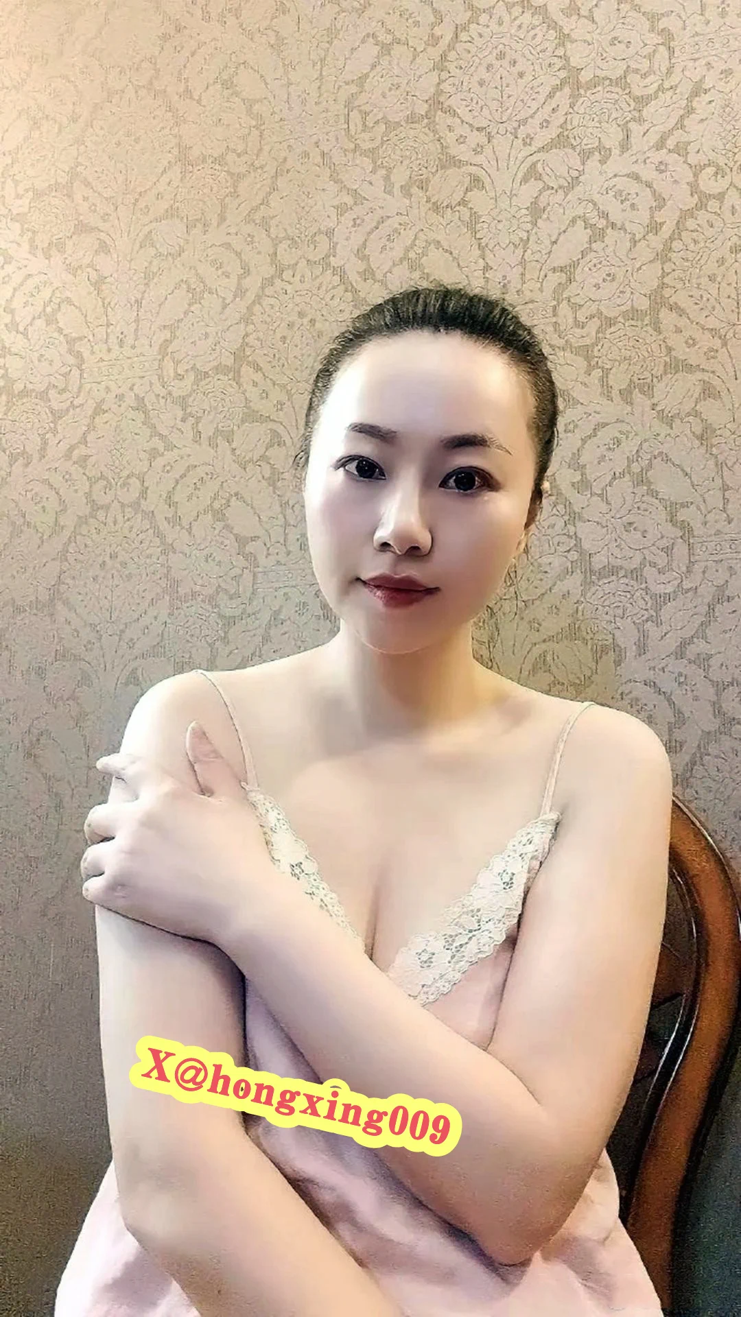 丰满圆润阿姨如花如诗如画 https://t.co/g1JWlIjJL7