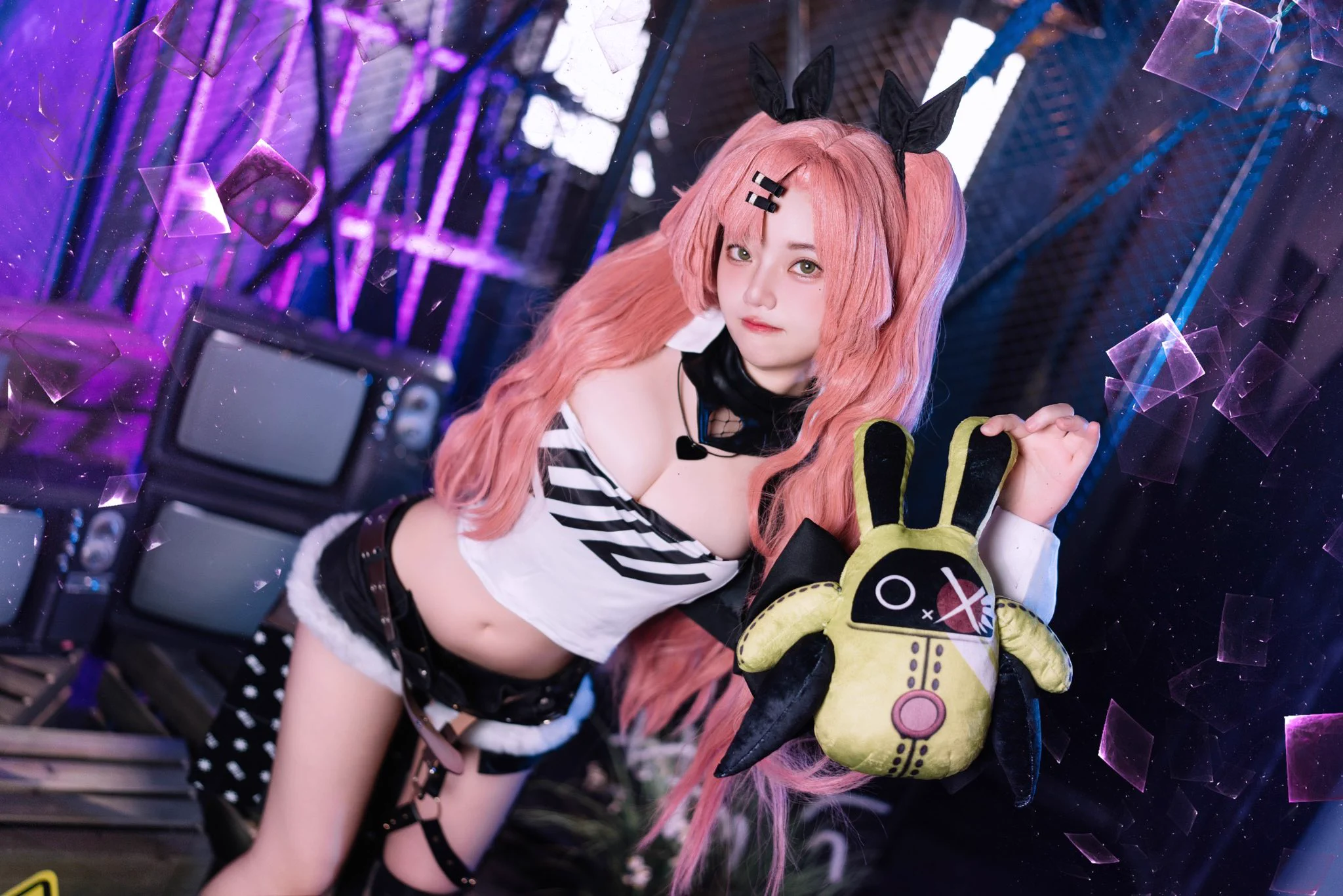 狡兔有三窟 妮可三百窟🖤你們喜歡妮可嗎？Photography @ruyibearGaffer @WeioneH#絕區零  #絕區零dripfest #zzzeroCosplay https://t.co/g7xsJ7JE25