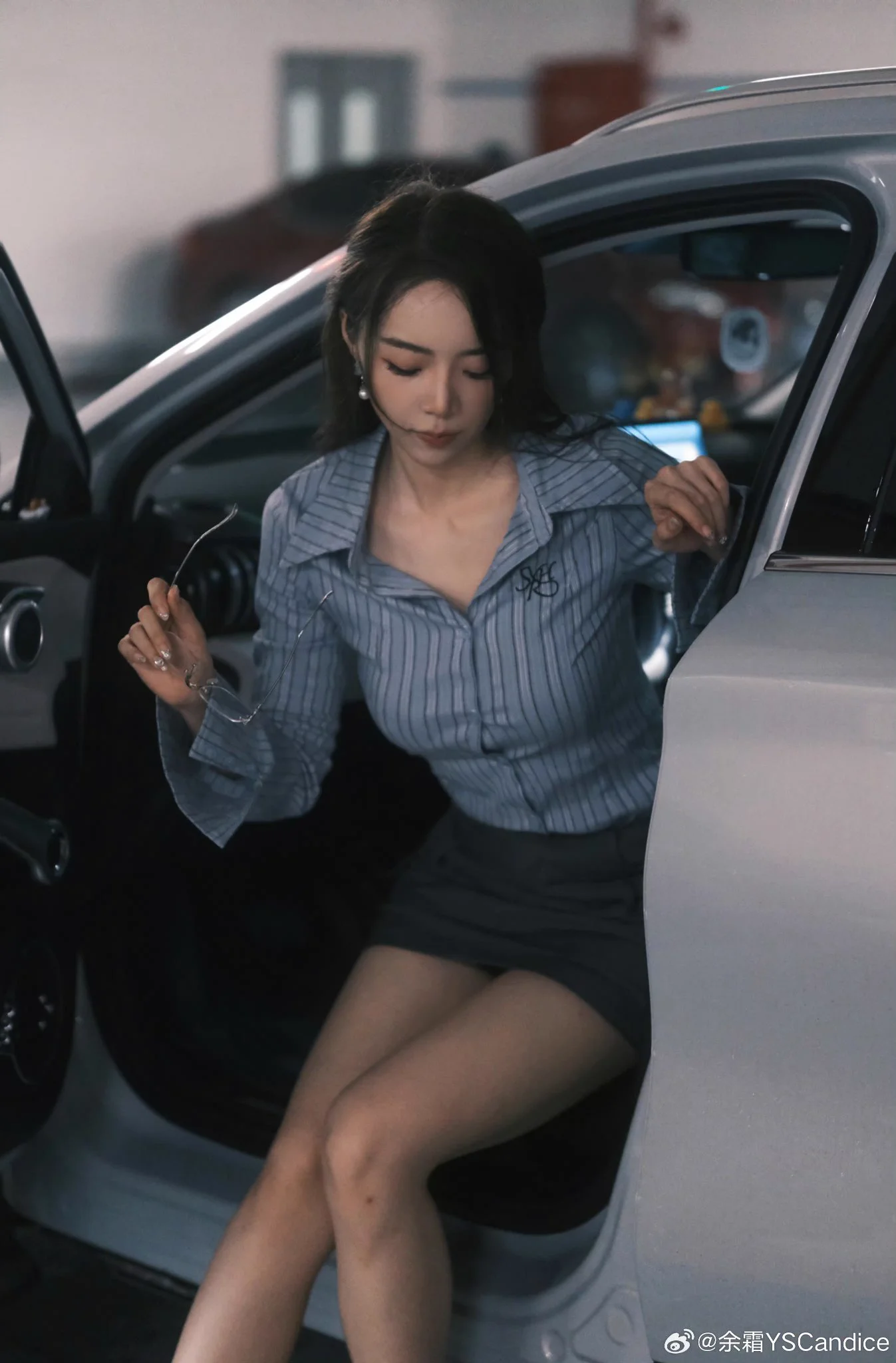 可以说是骚到极致了，没结婚已经够骚了，结果成人妻却越来越骚 https://t.co/AHpNqlnMHv