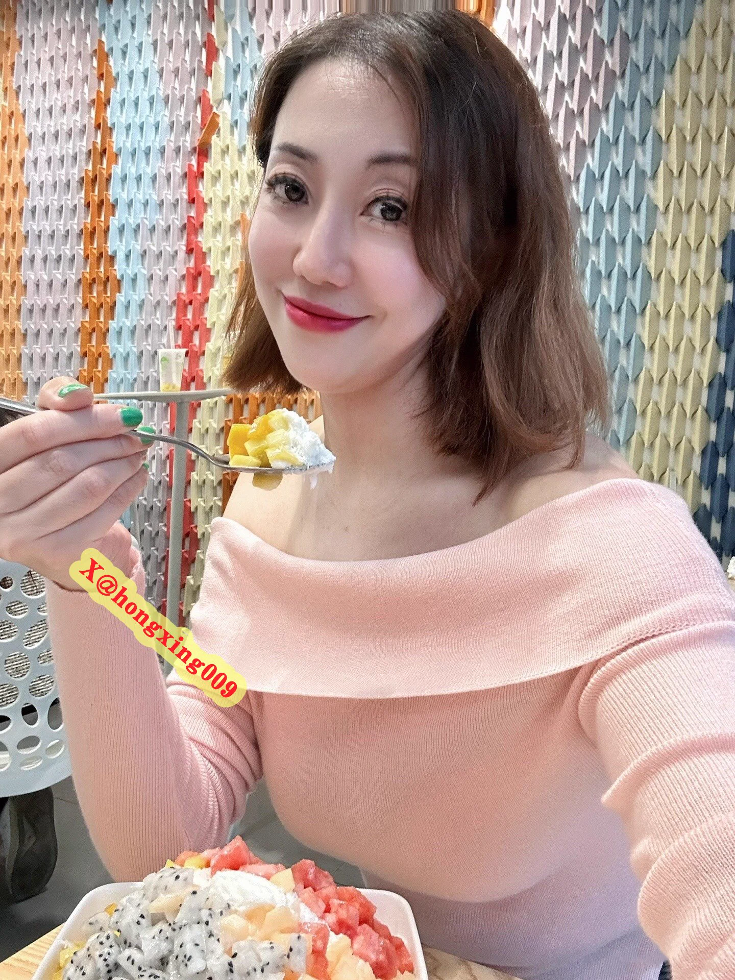 天下桃花为你开，我弃长剑为君来。不辞千里山川远，萤火温酒共夜白。 https://t.co/ggunBsxvSV