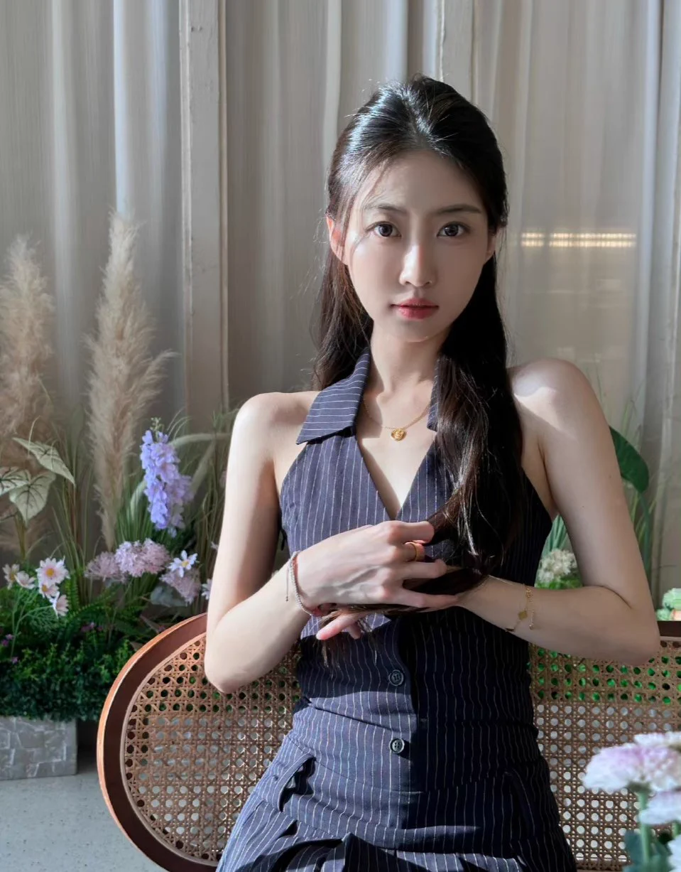 我们到了一定年纪，才会发现，人生有很多东西是可有可无的。 https://t.co/jT4a4KzlfD
