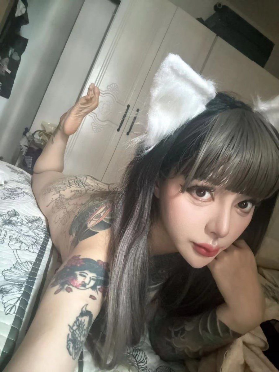 电报交流分享群：https://t.co/BIctejgZ8G…

#精神小妹 #无脑上供  #冤种  #舔狗  #洗脑 #奴下奴 #白给 #红框挑战 #男M任务 https://t.co/2qtWuL0ezO