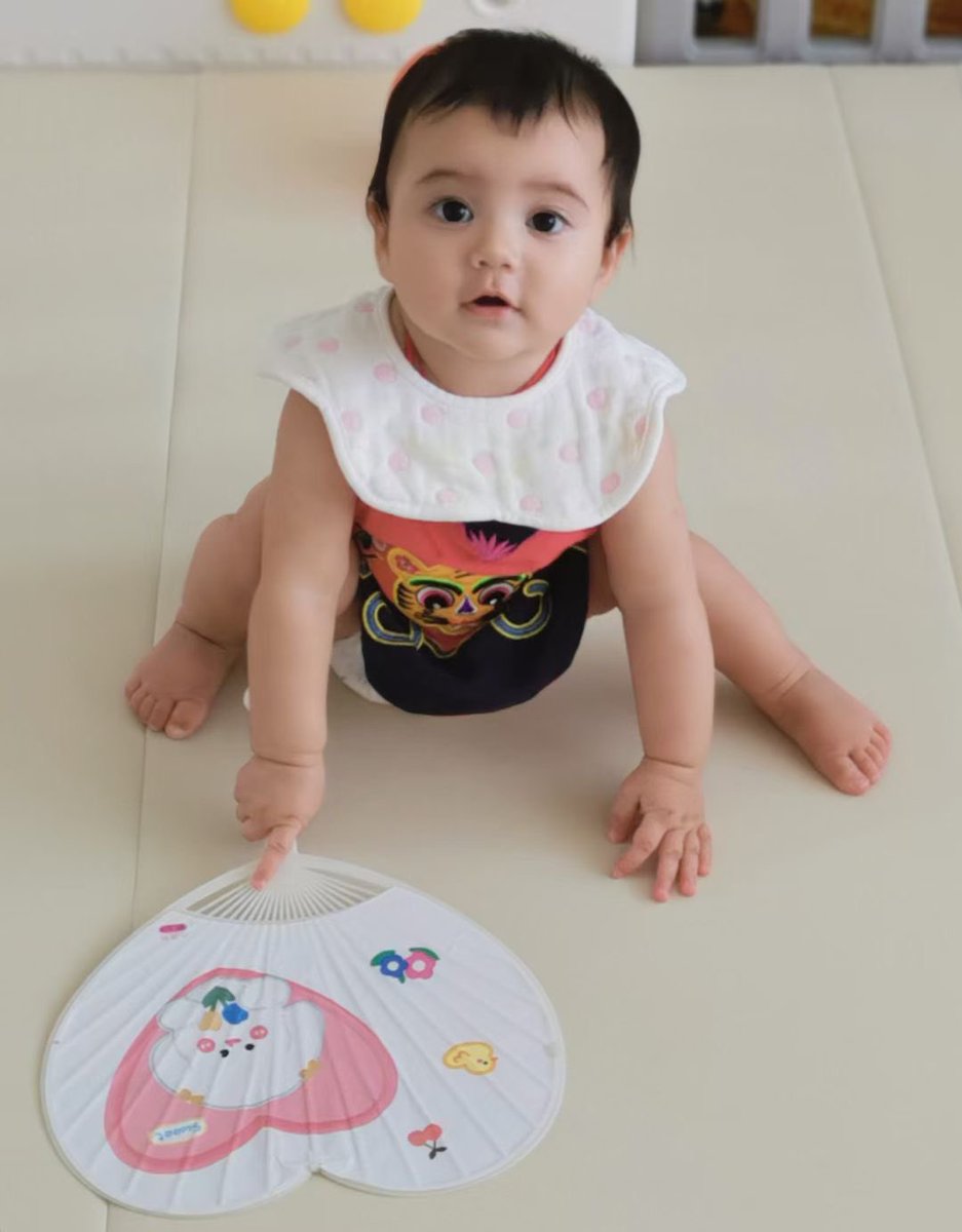 可愛島9個月了
長大真不容易啊 https://t.co/uTQ8VjLLb7