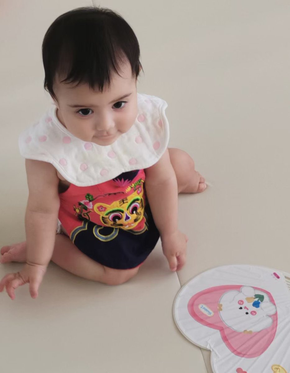 可愛島9個月了
長大真不容易啊 https://t.co/uTQ8VjLLb7