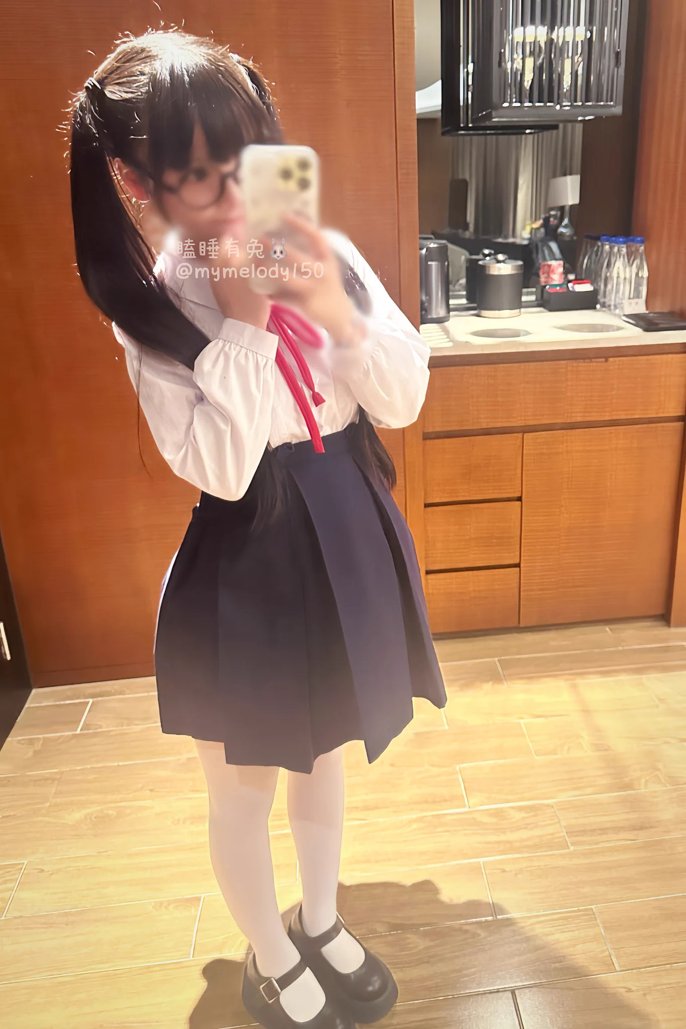 模模糊糊 https://t.co/so85qP6iSE