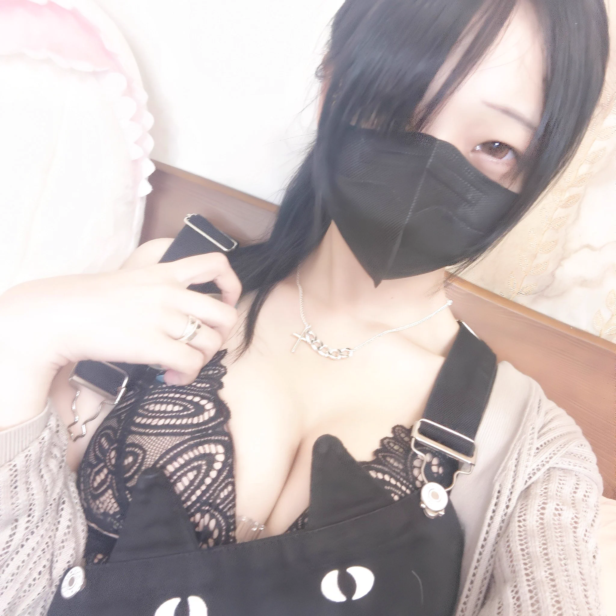 陰沉人妻那感覺 https://t.co/Gseqn0C3Ds