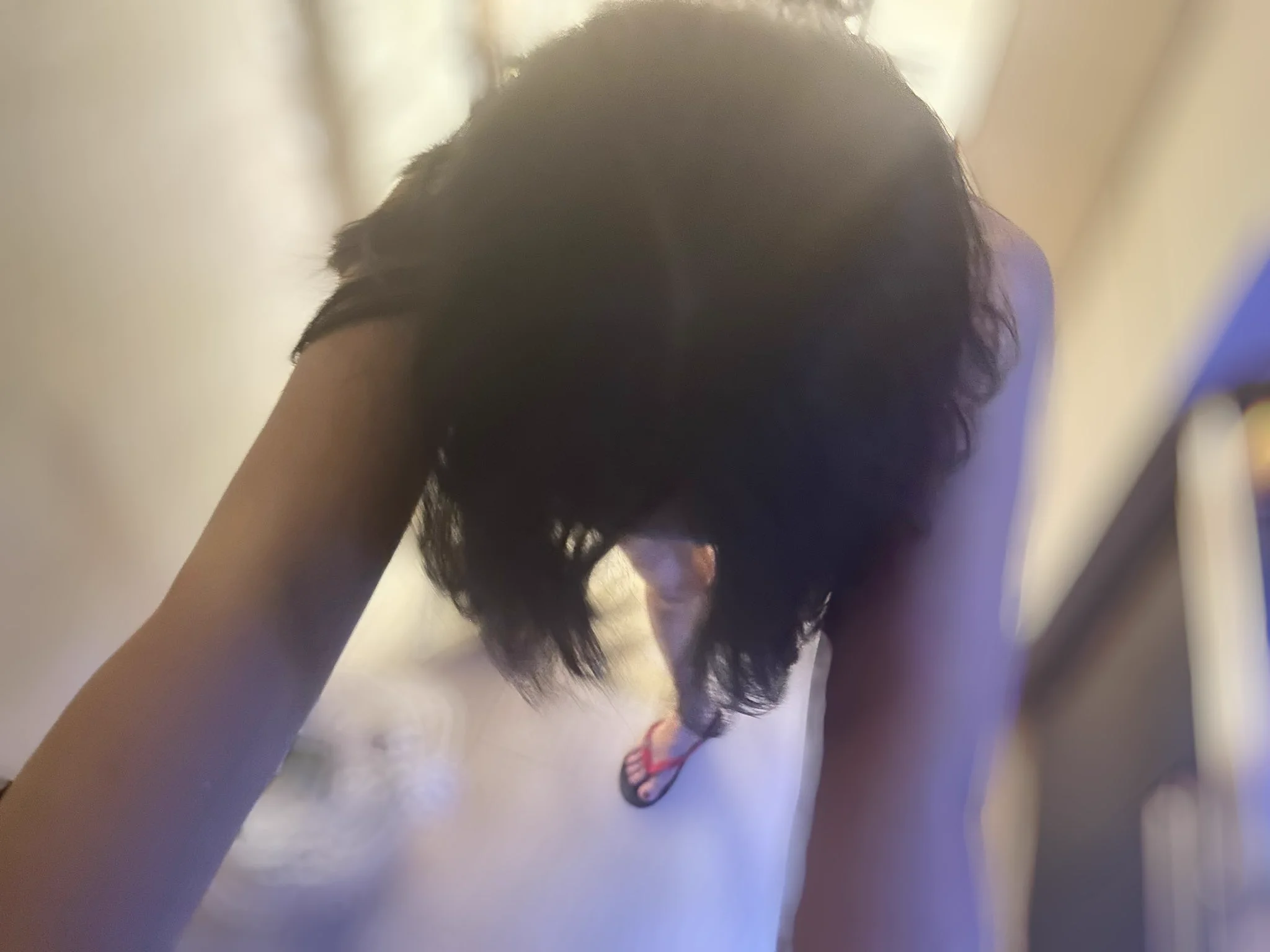 刚刚我在厨房双手堵着他：我：“晚上爱爱吗…”他：“no！get out…”我：“我马上大姨妈了哦”他：“i don‘t care…”妈的… https://t.co/YRHISVFqhW