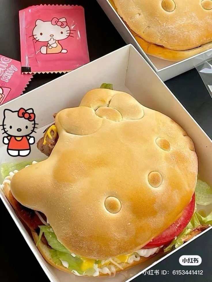 hello kitty hamburger https://t.co/X4XS8nGibQ