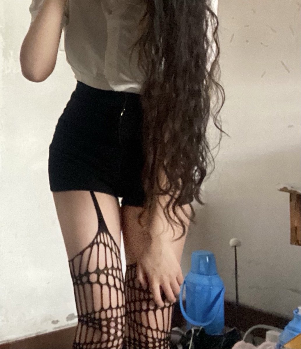 学校宿舍露出反差系列（46）
@cuteeeee11
@euteeeee
@wqganenshi_
@007share

#反差 #反差女大学生 https://t.co/Y6LSAstC0y