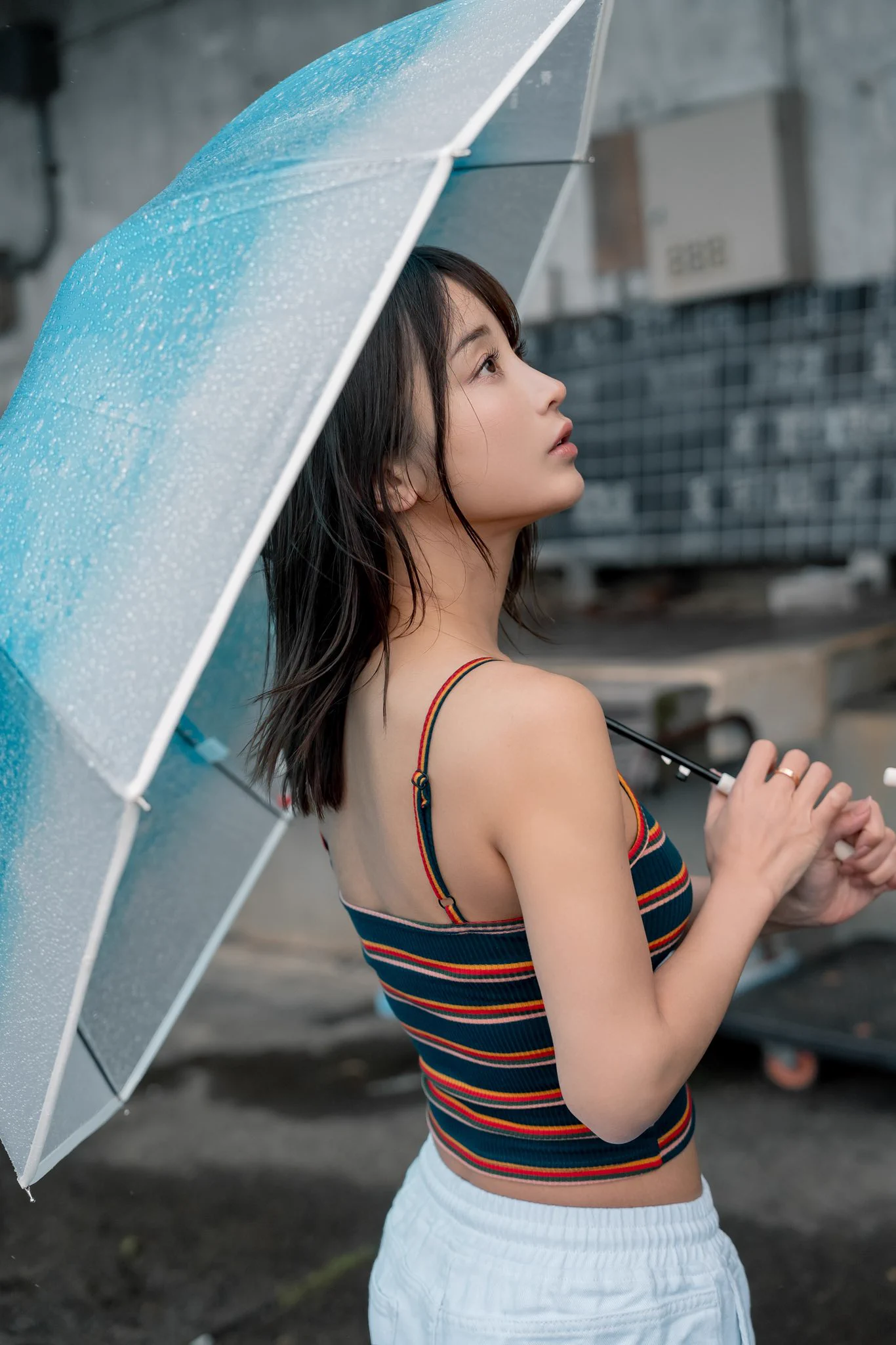 台風どっかいかないかな、、 https://t.co/YYuHoQisqf