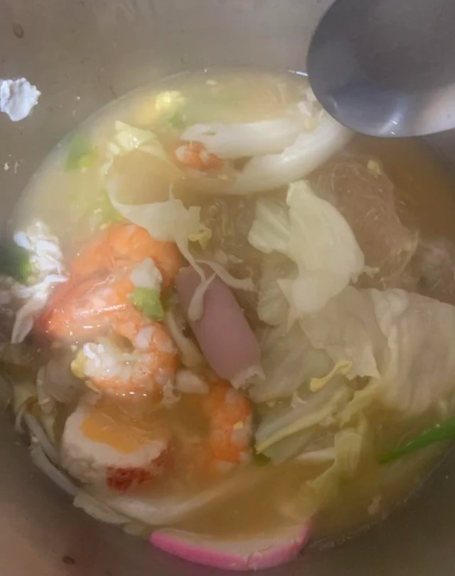 深夜煮小份火鍋給堂姐的三兒子做愛喝的奶茶口味，真享受點愛吃😂 https://t.co/ubkJJs0YK3