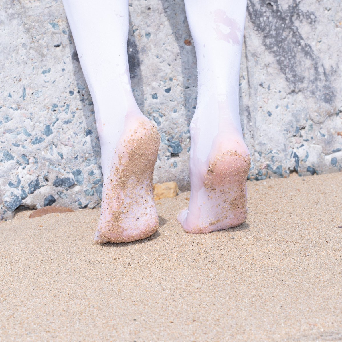 哼~这下颗粒感够了吧 https://t.co/PmTRkRSTNT