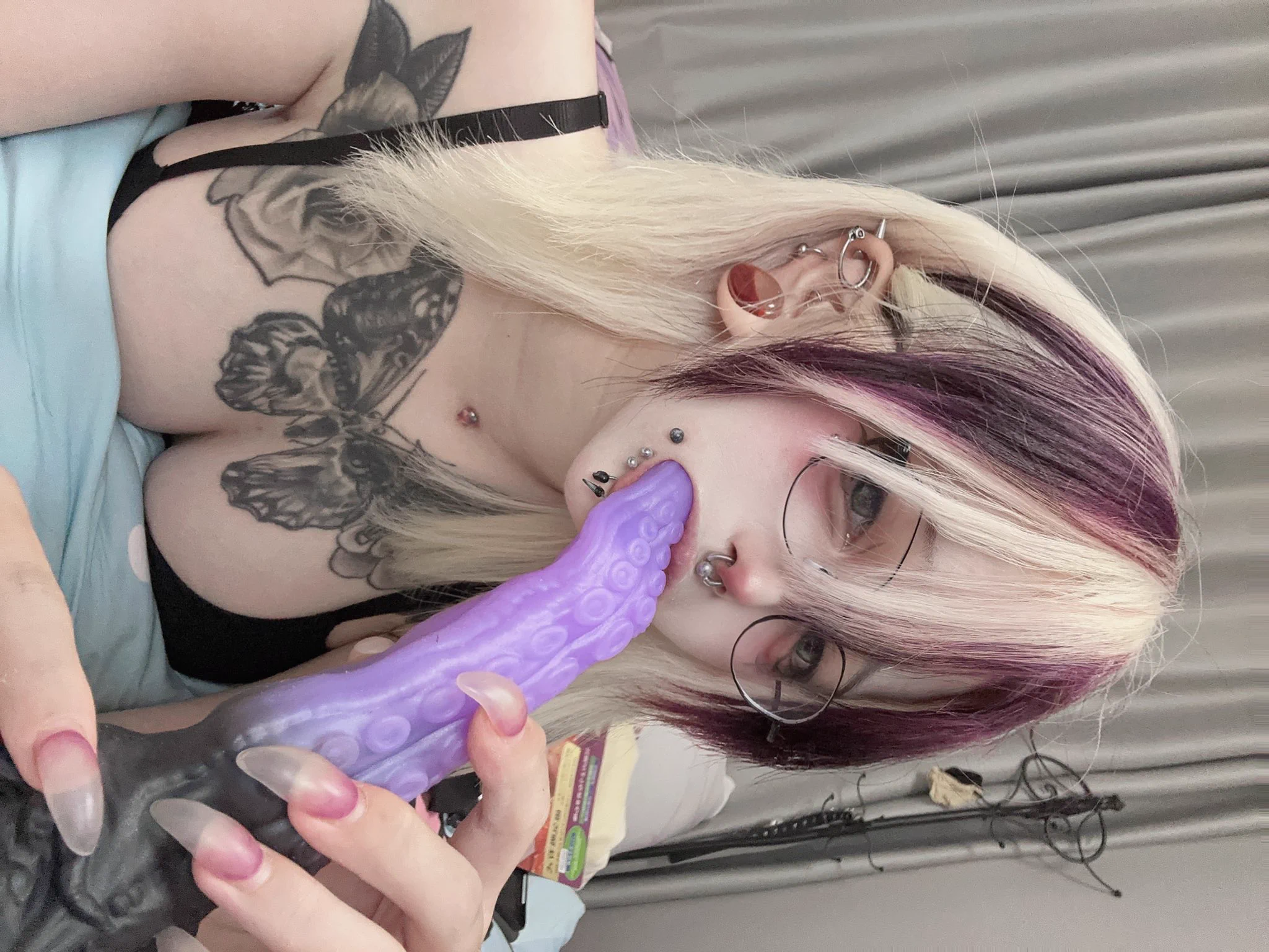 🫘吧唧吧唧 https://t.co/m9Dk5K7F40