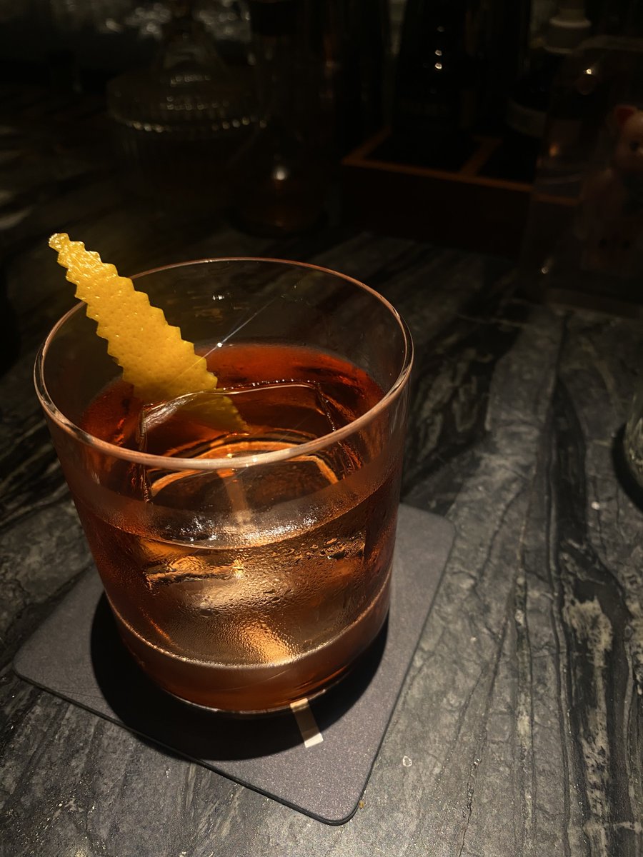 酒是粮食精越喝越年轻！ https://t.co/t0AiicSYxt