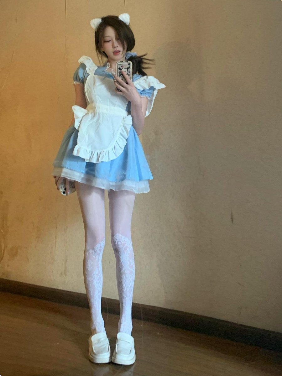 主人您好，我是你的新任女仆，今天晚上就由我来为您服务哦 https://t.co/GPSfDpl1ld