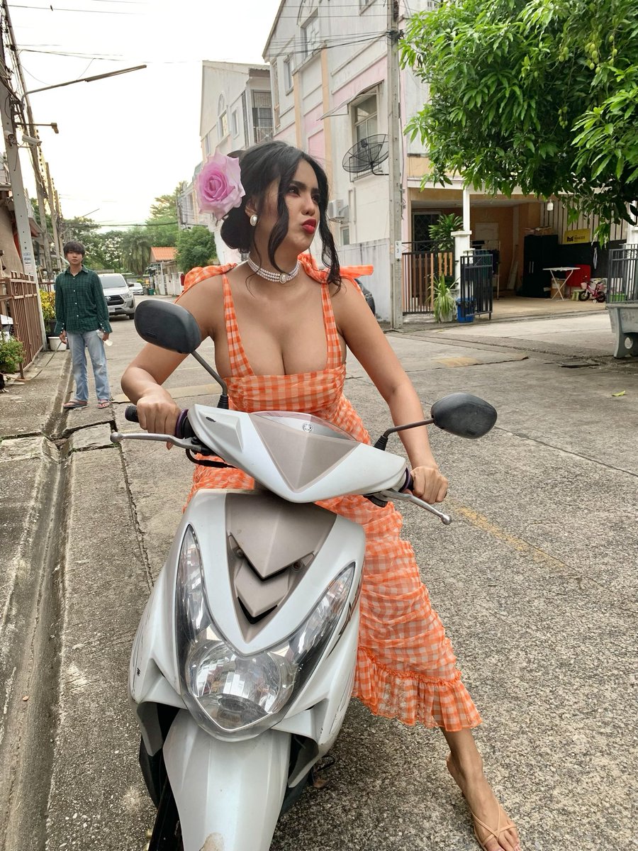 บุษาตาคม https://t.co/1svbM5FiJ6