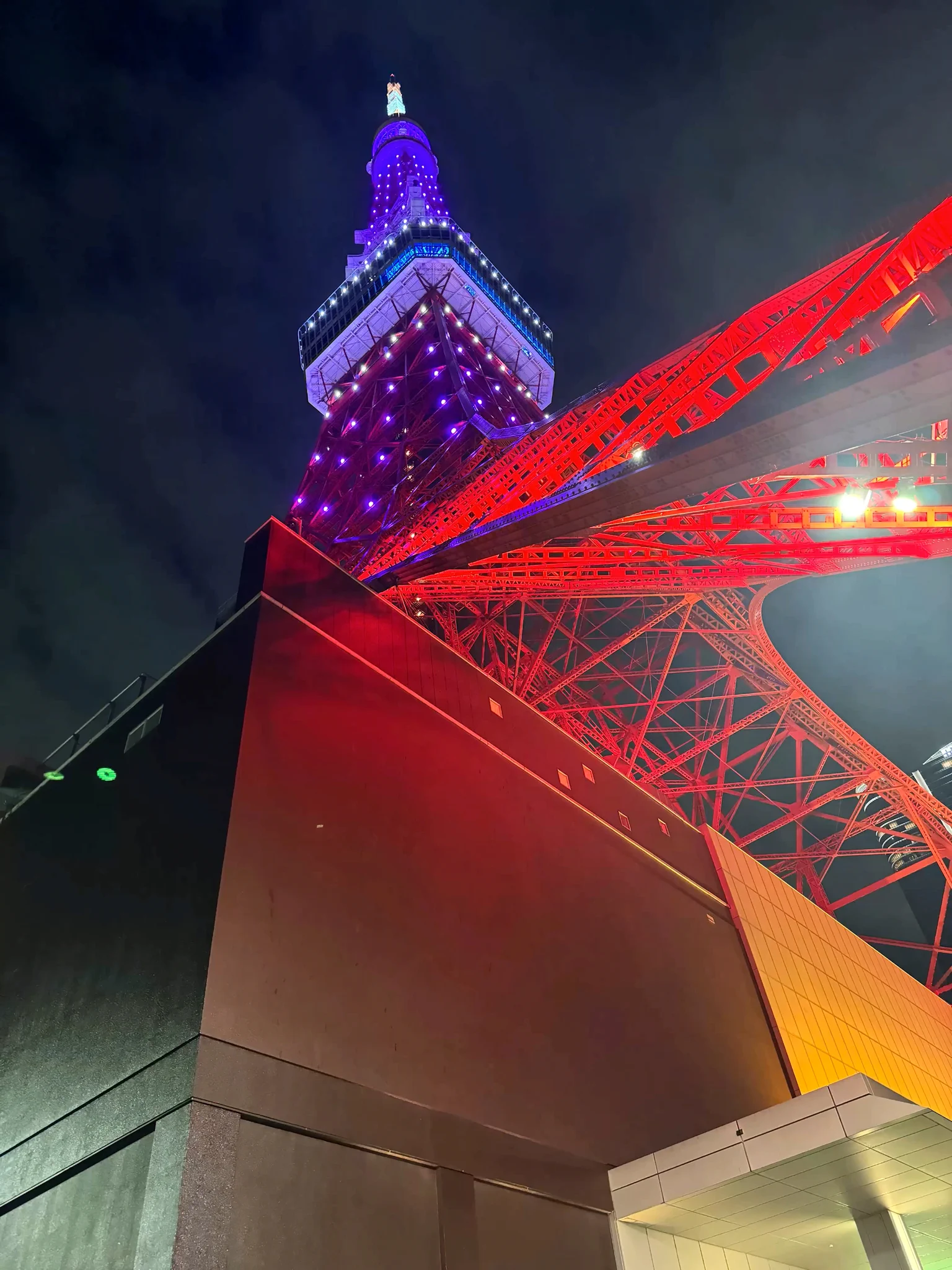 東京タワー行ってきたよっ🗼しおりと一緒に観光してくれる？ https://t.co/cruVeLBJfX