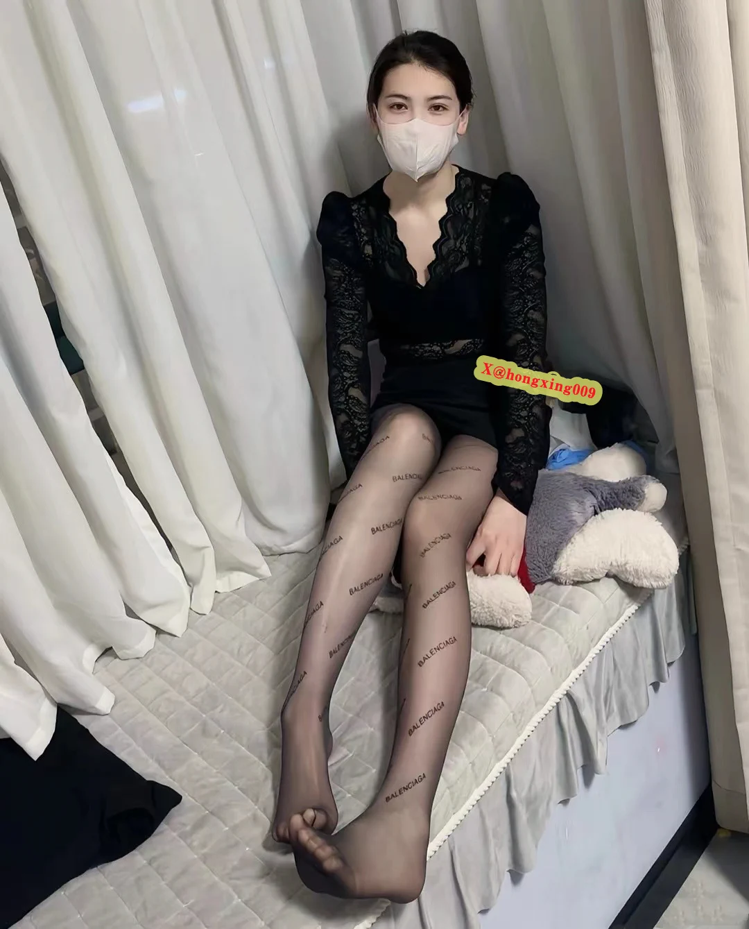 戴口罩的黑丝长腿阿姨 https://t.co/4BwUtYo47f