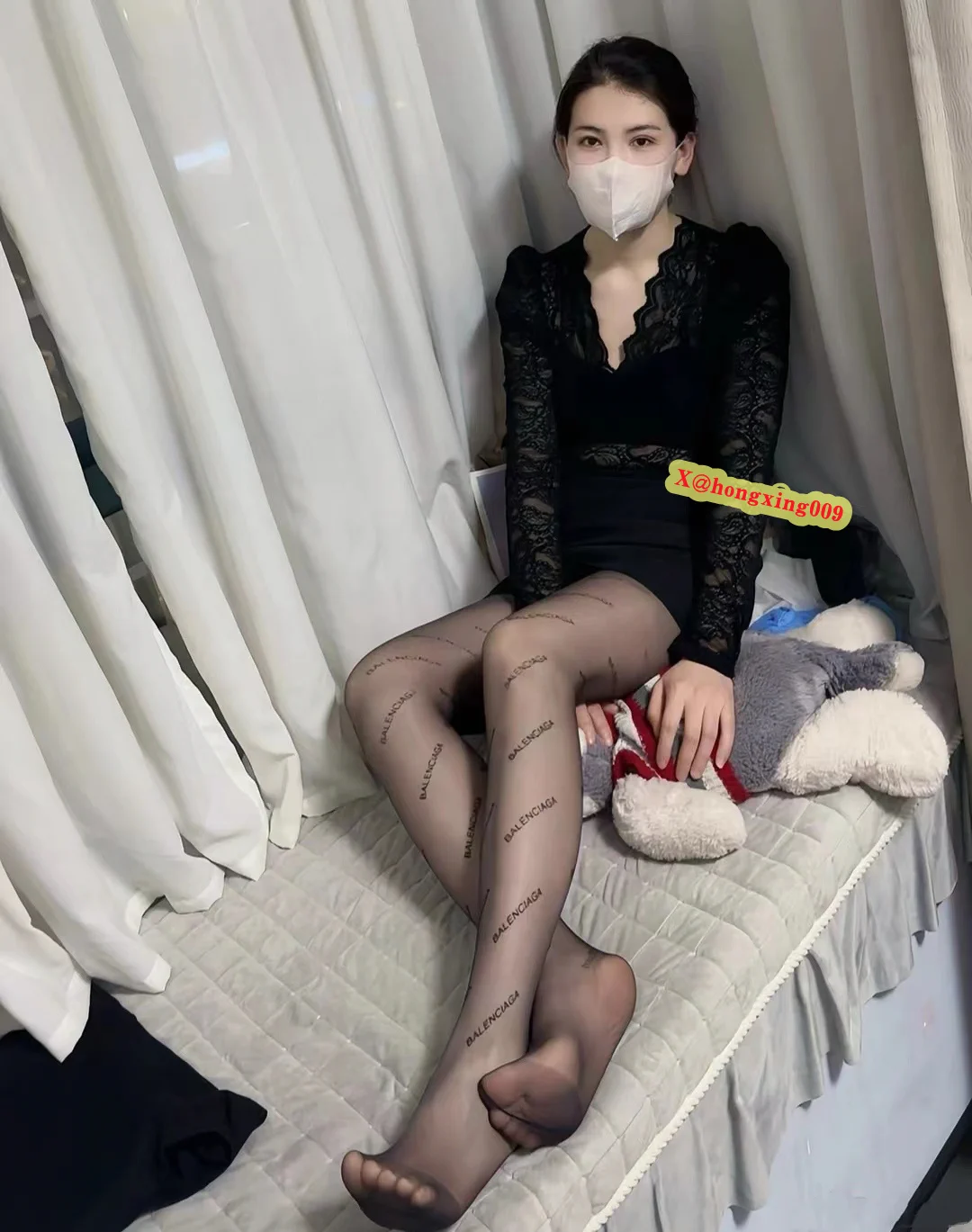 戴口罩的黑丝长腿阿姨 https://t.co/4BwUtYo47f