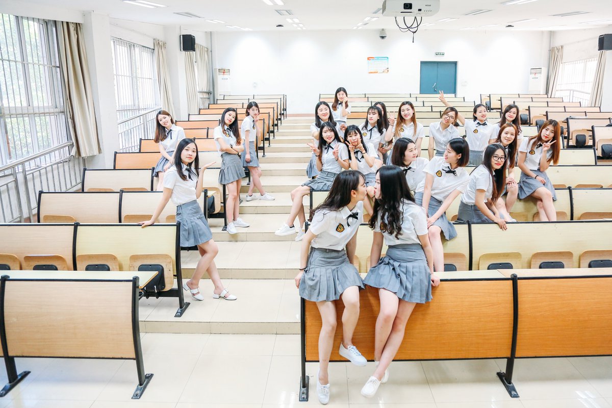 毕业小姐姐写真[45P+532M] #眼镜娘 #眼镜妹 #毕业照 #女大学生 #写真  No.091521 预览全套尺度看置顶或私信 投稿： @007share
眼镜娘圈子：https://t.co/VSeJDJ4Yn7 https://t.co/p9sLQH3gsO