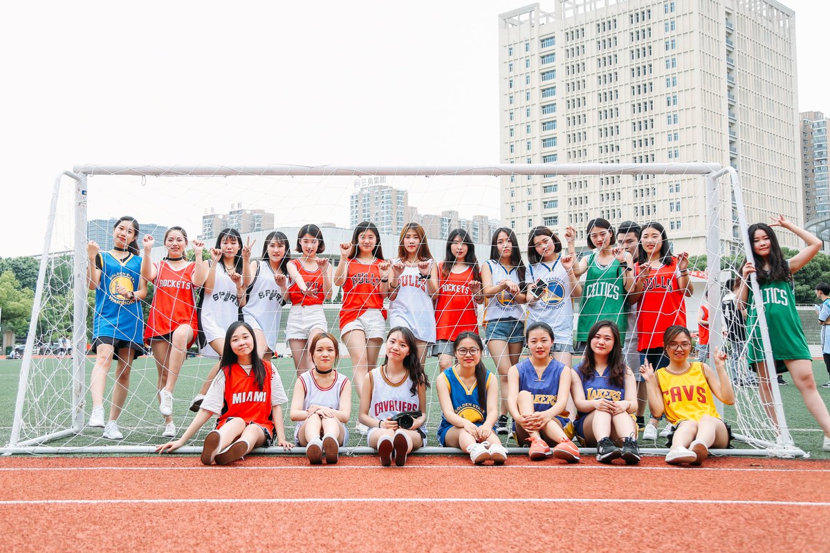 毕业小姐姐写真[45P+532M] #眼镜娘 #眼镜妹 #毕业照 #女大学生 #写真  No.091521 预览全套尺度看置顶或私信 投稿： @007share
眼镜娘圈子：https://t.co/VSeJDJ4Yn7 https://t.co/p9sLQH3gsO