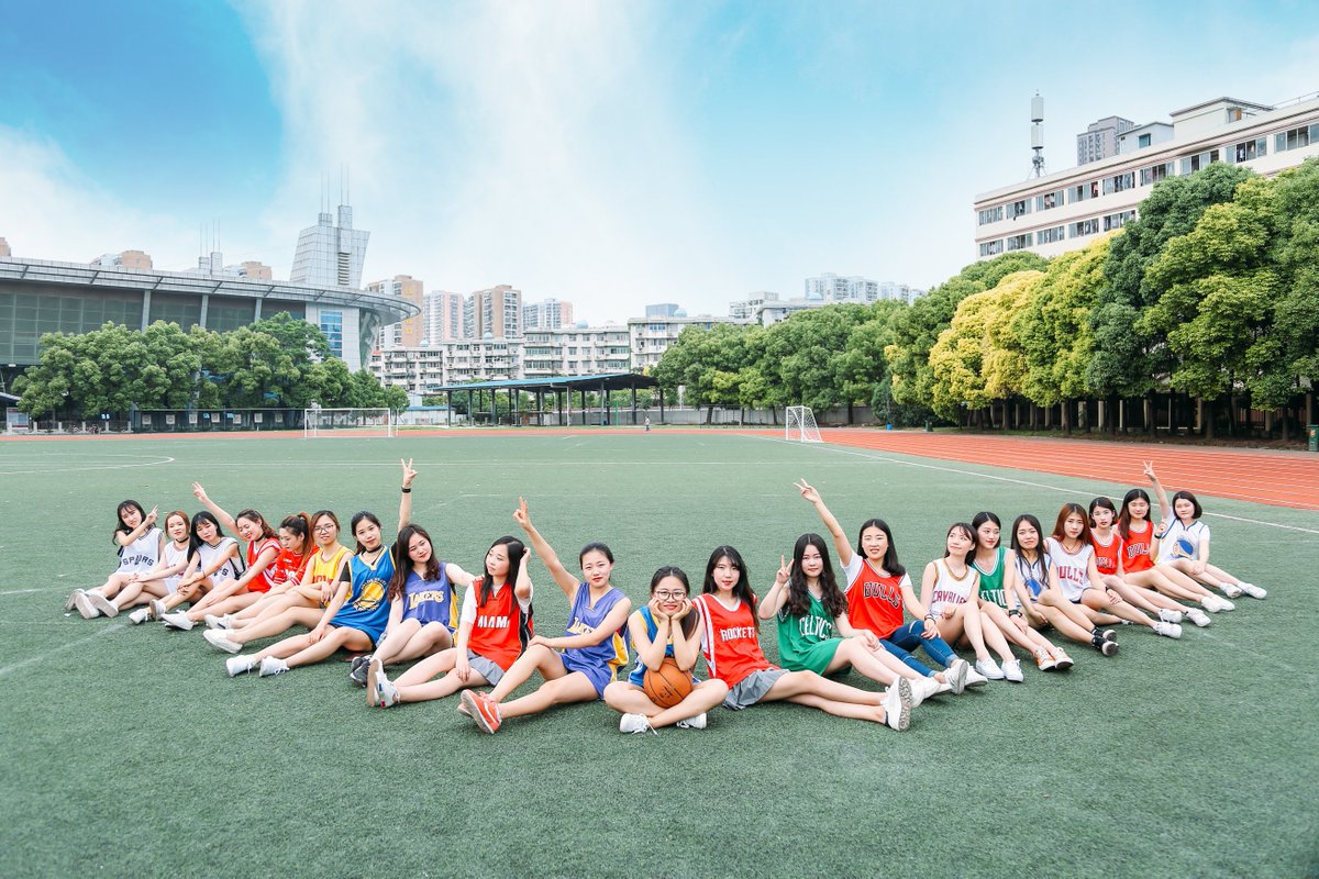 毕业小姐姐写真[45P+532M] #眼镜娘 #眼镜妹 #毕业照 #女大学生 #写真  No.091521 预览全套尺度看置顶或私信 投稿： @007share
眼镜娘圈子：https://t.co/VSeJDJ4Yn7 https://t.co/p9sLQH3gsO