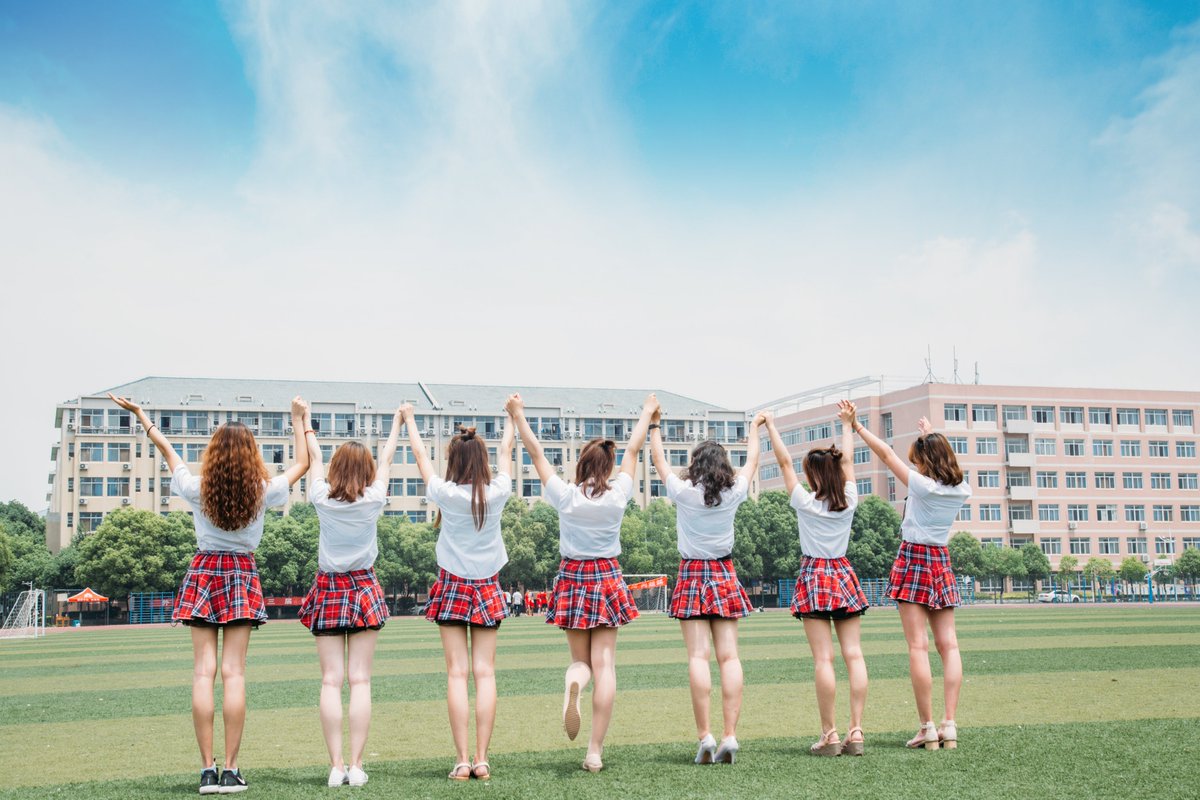 毕业小姐姐写真[46P+461M] #眼镜娘 #眼镜妹 #毕业照 #女大学生 #写真 
No.092232 预览全套尺度看置顶或私信 投稿：@007share 
眼镜娘圈子：https://t.co/VSeJDJ4Yn7 https://t.co/tG9iWrqzRb