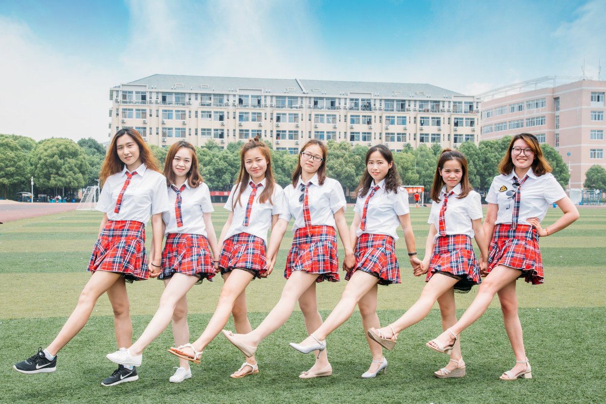 毕业小姐姐写真[46P+461M] #眼镜娘 #眼镜妹 #毕业照 #女大学生 #写真 
No.092232 预览全套尺度看置顶或私信 投稿：@007share 
眼镜娘圈子：https://t.co/VSeJDJ4Yn7 https://t.co/tG9iWrqzRb