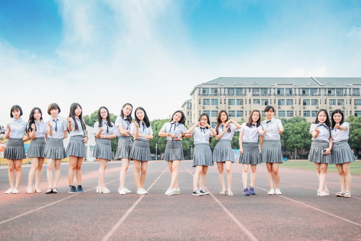 毕业小姐姐写真[90P+510M] #眼镜娘 #眼镜妹 #毕业照 #女大学生 #写真 
No.092511 预览全套尺度看置顶或私信 投稿：@007share 
眼镜娘圈子：https://t.co/VSeJDJ4qxz https://t.co/LIJDRp5j5C