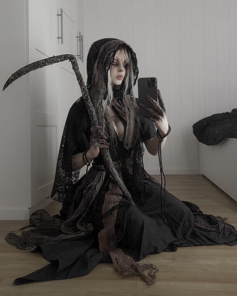 Grim Reaper but soulsborne ⚔️🦇 https://t.co/woGizpEyZr