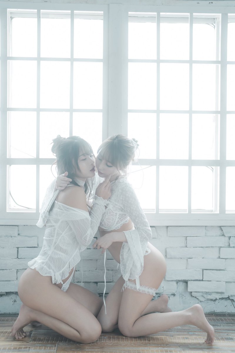 白はお好き、、、？🤍 https://t.co/3nX3OAuGNr