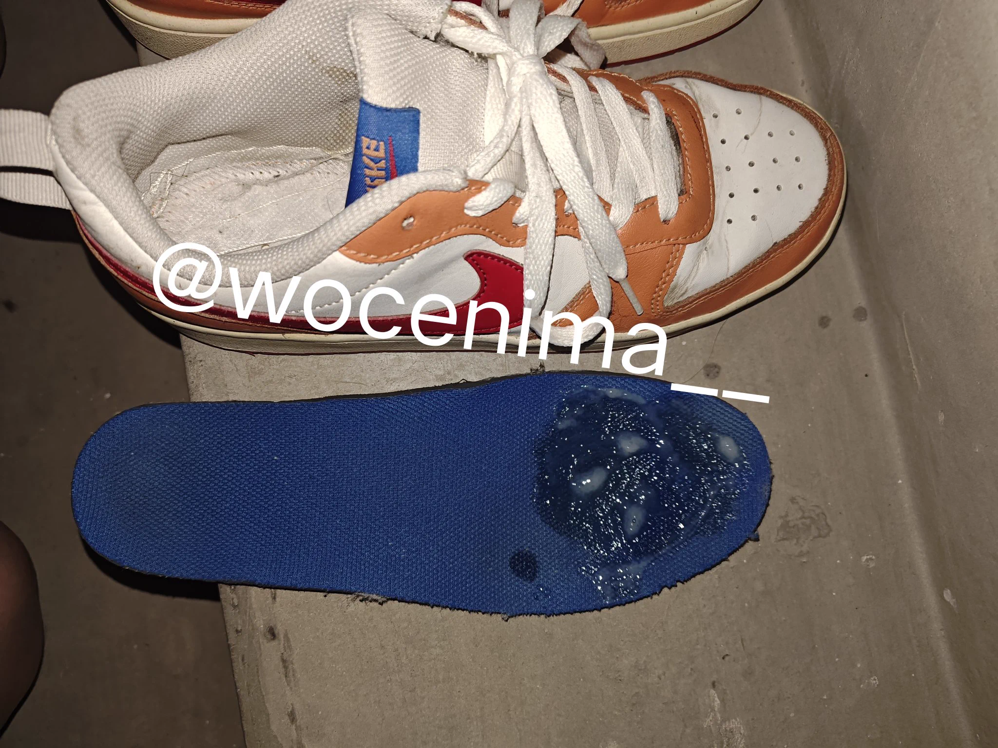 身高170＋的一个妹妹 大学刚毕业 一直知道她家地址但是在外地上学 暑假回来直接玩到骚鞋 还有两双阿迪 朋友圈喜欢发腿照 推上没什么有质量的新帖子了 都是偷以前的图在发来发去 以后可能不怎么想发了 且看且珍惜 #扫楼 #打胶 #扫楼打胶 #玩鞋 https://t.co/vlrPeqe6qp