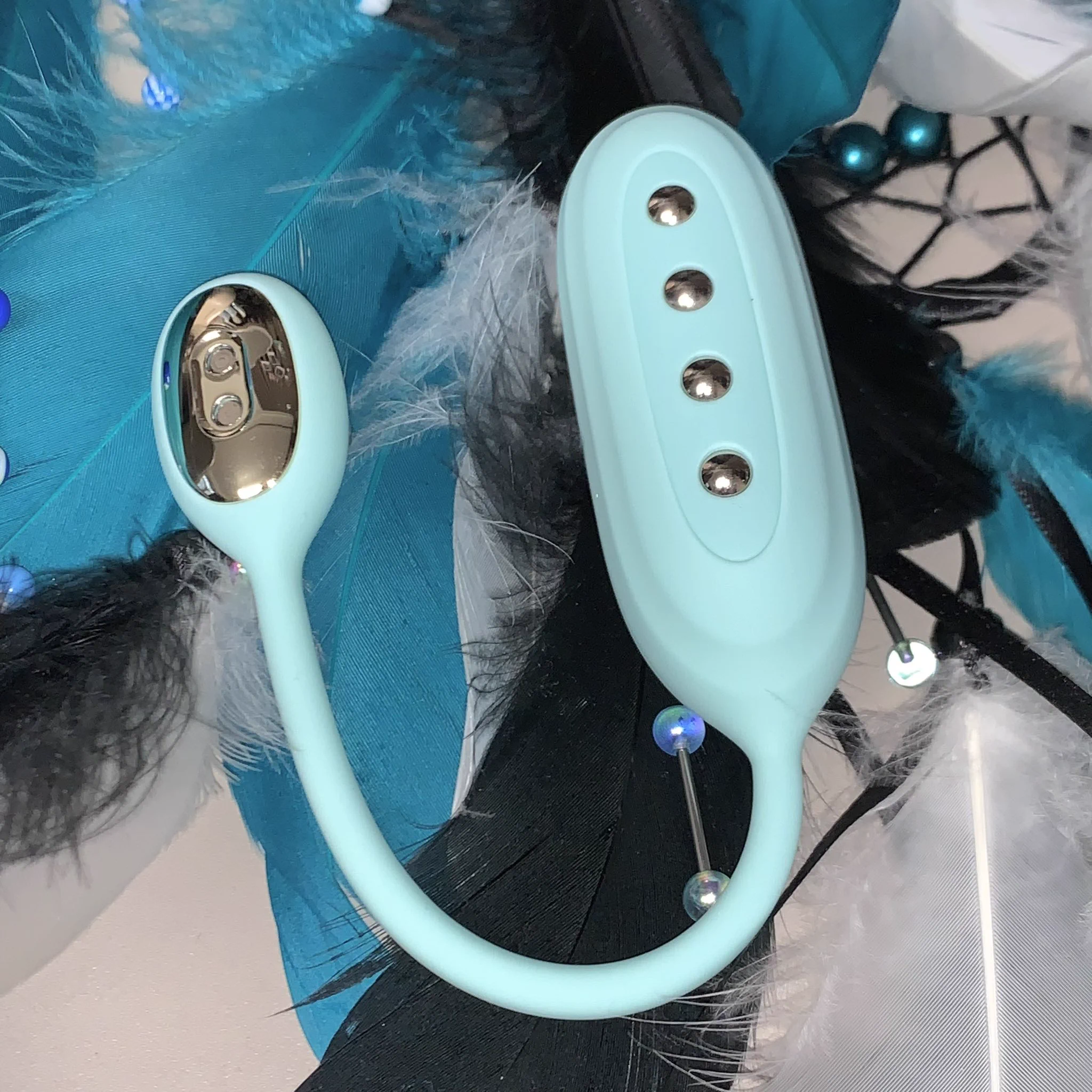 任何小女孩没有试过电流玩具我都会难过的！！（纠结了两秒最后这张图要不要放…..看起来有点变态….🔗https://t.co/n4xG4ez8xS https://t.co/mtI2fBsLo6